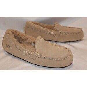 NIB UGG WOMEN'S ANSLEY SUEDE SHEARLING‎ LINED SLIPPERS SAND
